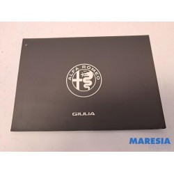 Alfa Romeo - Giulia - Instruction Booklet