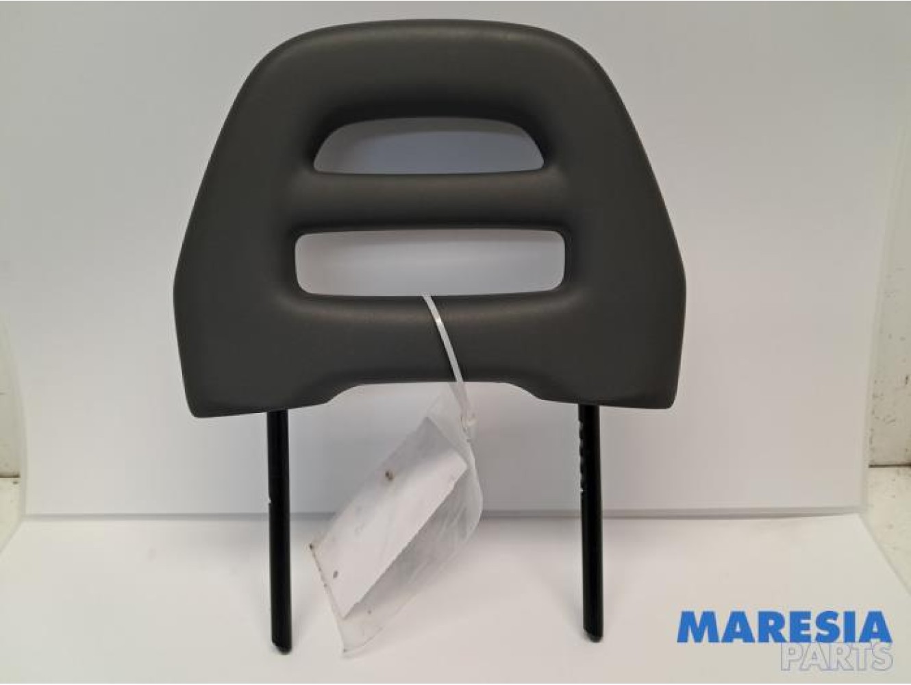 Fiat - Ducato - Headrest