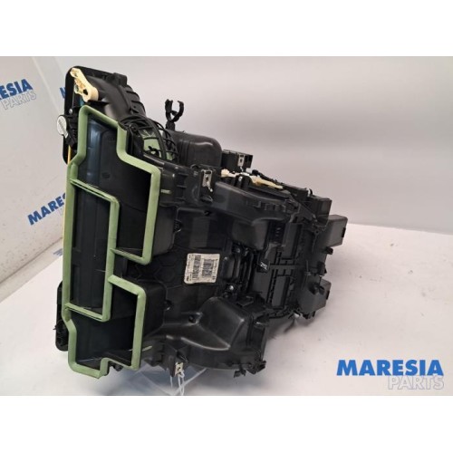 Renault - Scenic - Heater housing