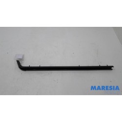 Opel - Vivaro - Sliding door rail, right