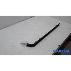 Opel - Vivaro - Sliding door rail, right