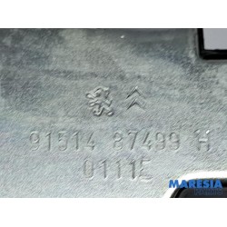Citroen - C3 - Tailgate lock mechanism