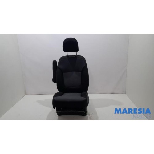 Opel - Vivaro - Stoel links