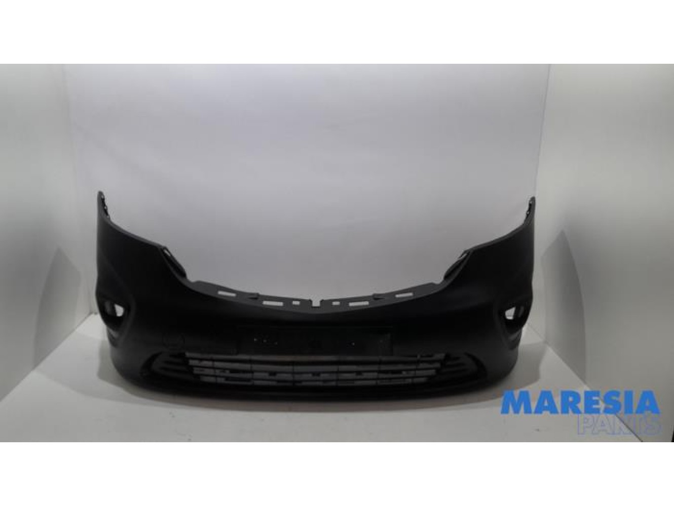 Opel - Vivaro - Front bumper