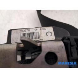 Citroen - Jumper - Front seatbelt, centre