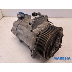 Renault - Clio - Air conditioning pump