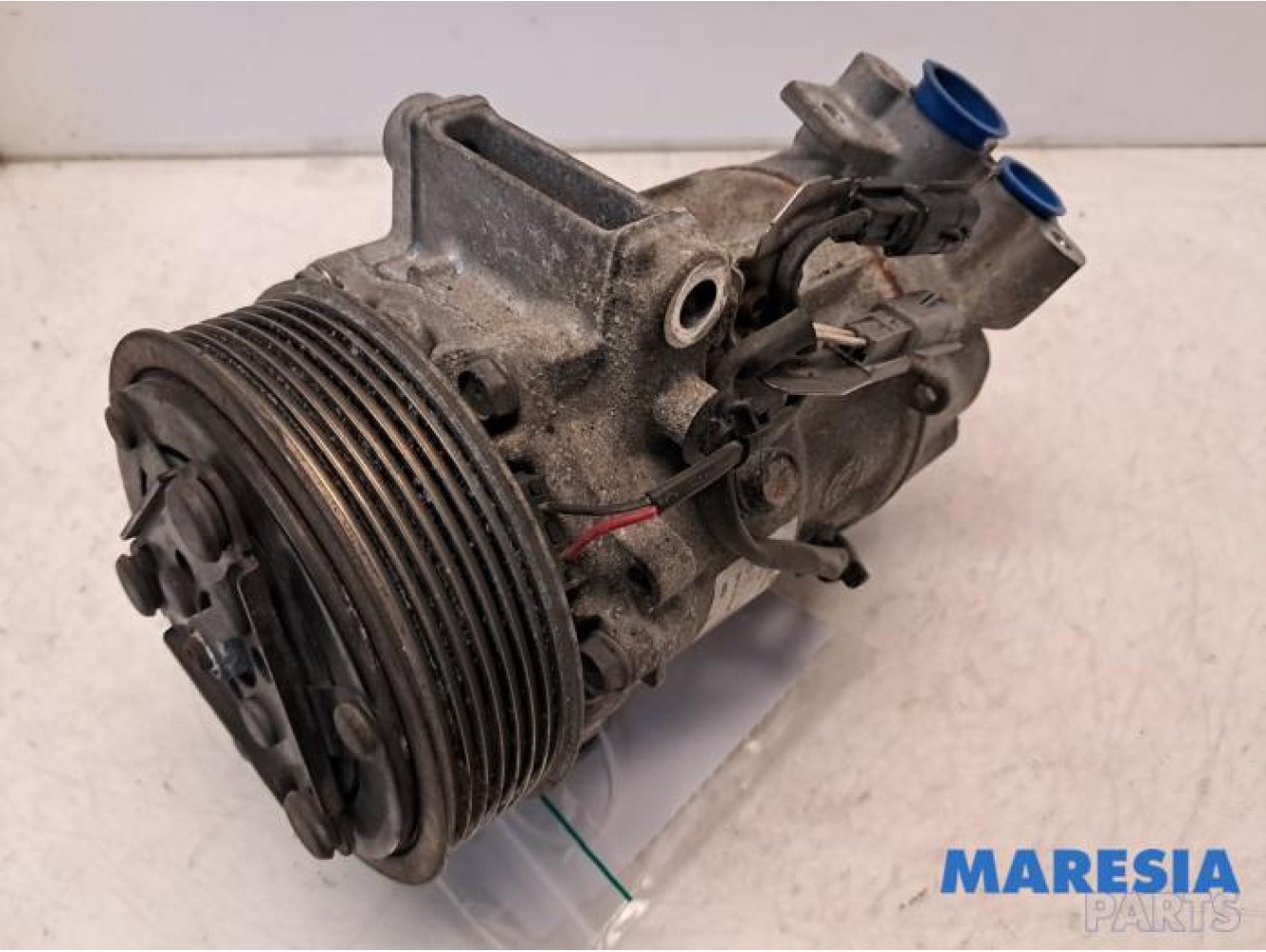Renault - Clio - Air conditioning pump