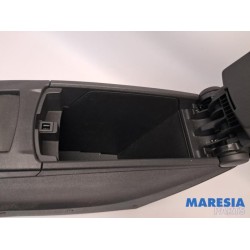 Renault - Scenic - Middle console