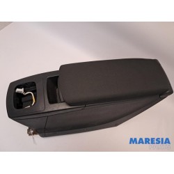 Renault - Scenic - Middle console