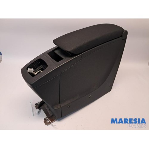 Renault - Scenic - Middle console