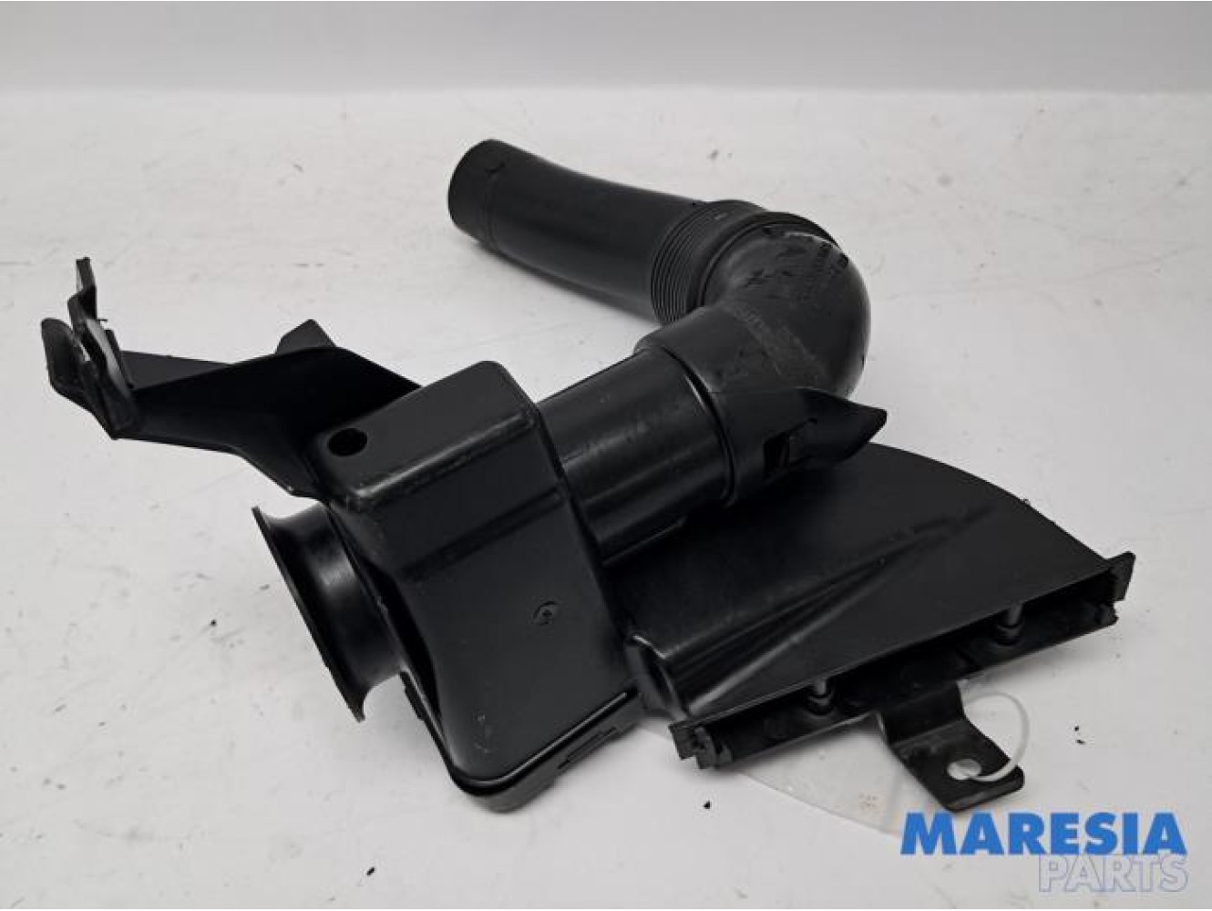Citroen - C3 - Air funnel