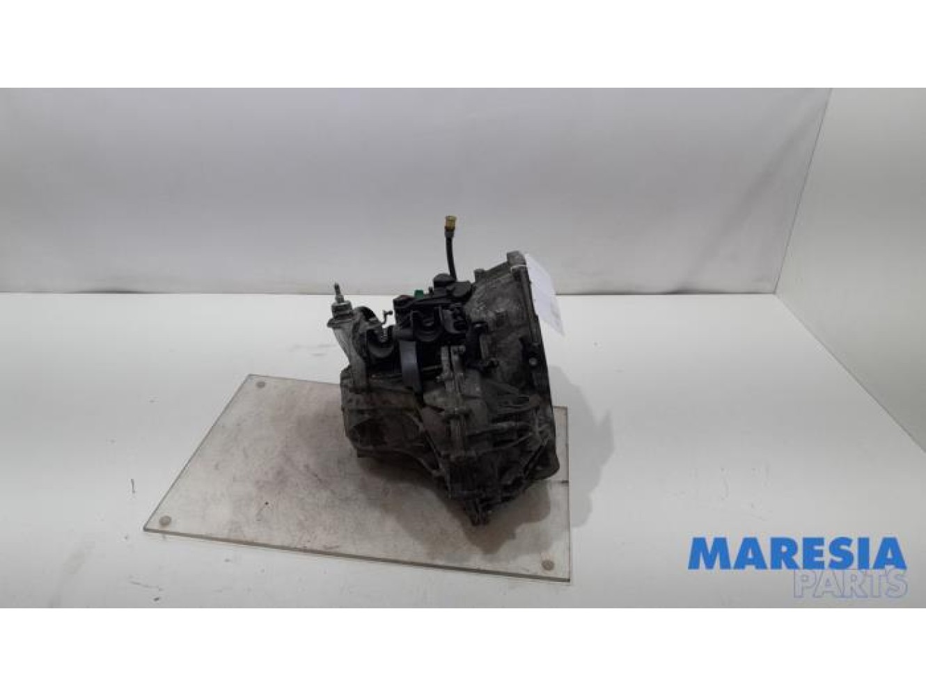 Opel - Vivaro - Gearbox