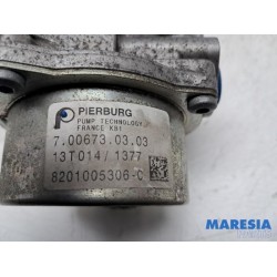 Renault - Clio - Vacuum pump (diesel)