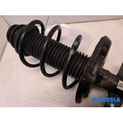 Renault - Clio - Front shock absorber rod, right