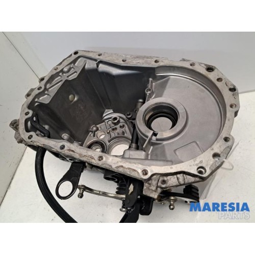 Renault - Captur - Gearbox casing