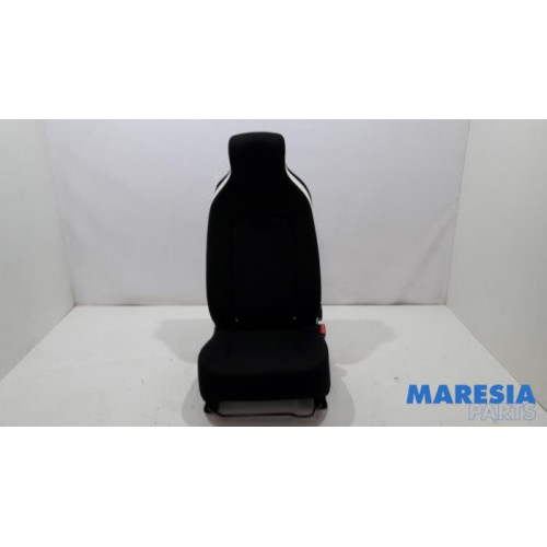Renault - ZOE - Seat, right