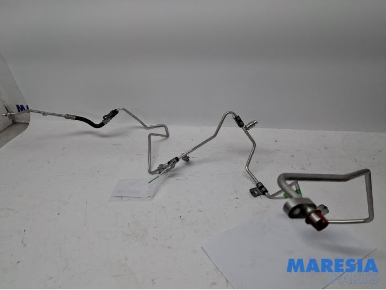 Renault - Clio - Air conditioning line