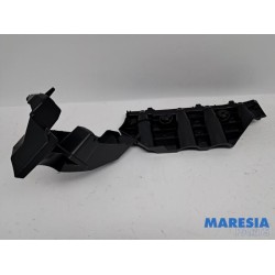 Renault - Arkana - Rear bumper bracket central