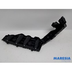 Renault - Arkana - Rear bumper bracket central
