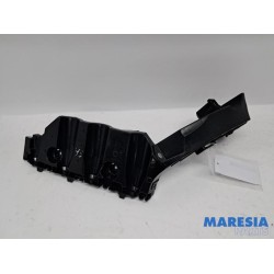 Renault - Arkana - Rear bumper bracket central