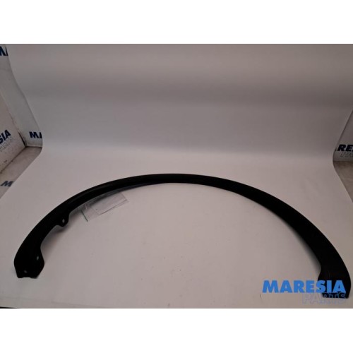 Renault - Arkana - Flared wheel arch