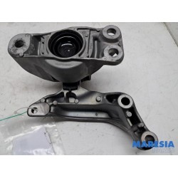 Renault - Arkana - Engine mount