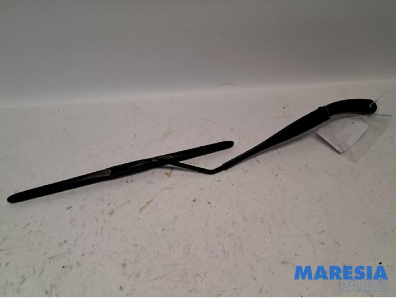 Renault - Arkana - Front wiper arm