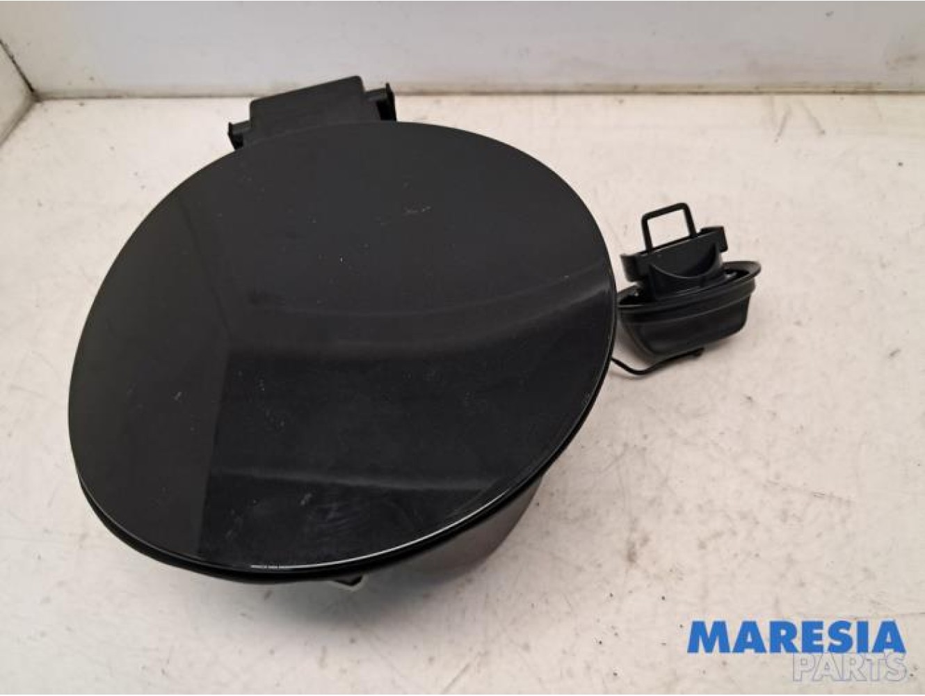 Renault - Clio - Tank cap cover