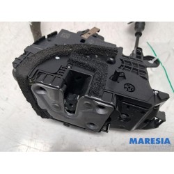 Renault - Clio - Deurslot Mechaniek 4Deurs links-achter