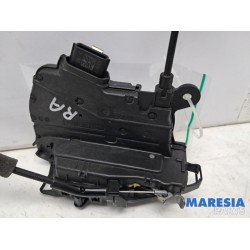 Renault - Clio - Rear door mechanism 4-door, right