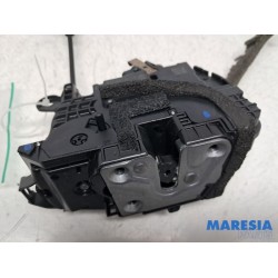 Renault - Clio - Rear door mechanism 4-door, right