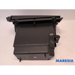 Renault - Clio - Glovebox