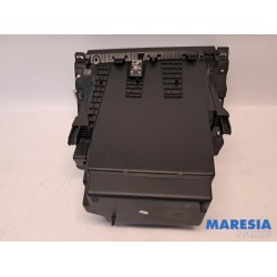 Renault - Clio - Glovebox