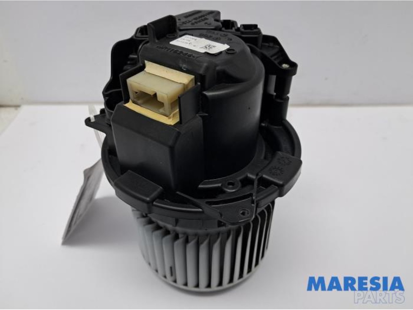 Renault - Clio - Heating and ventilation fan motor