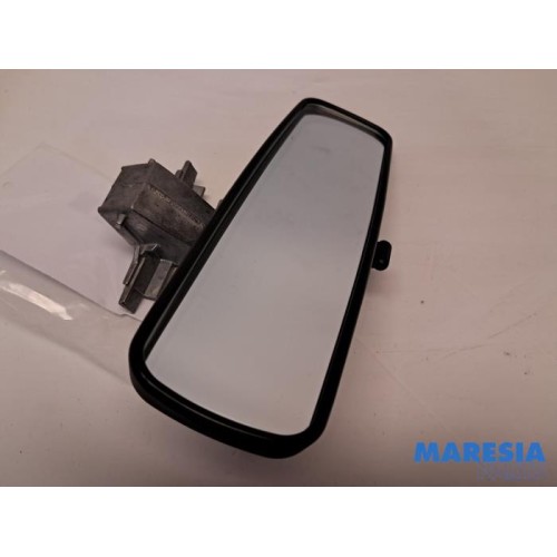 Renault - Clio - Rear view mirror