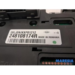 Renault - Clio - Instrument panel
