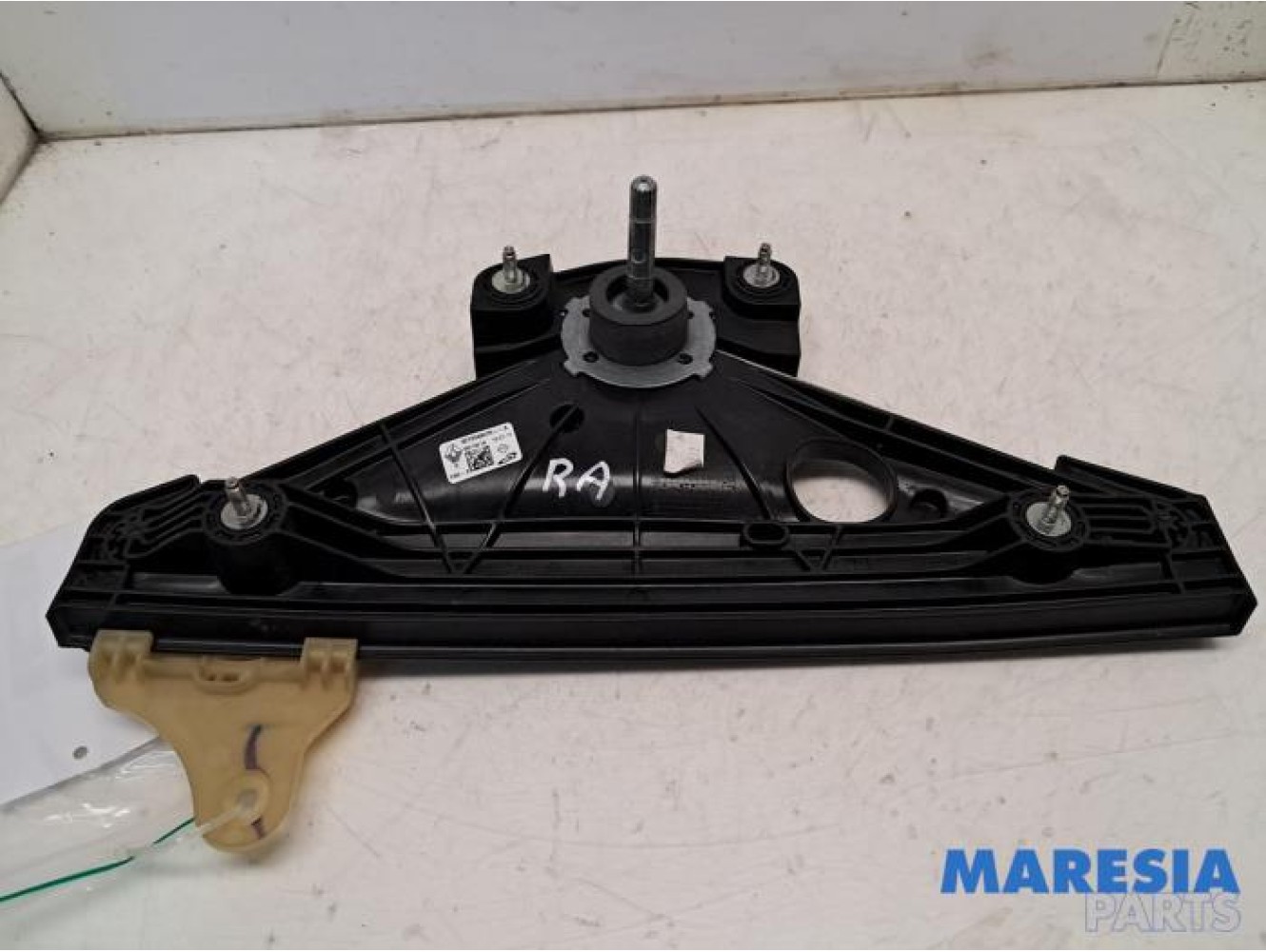 Renault - Clio - Rear door window mechanism 4-door, right