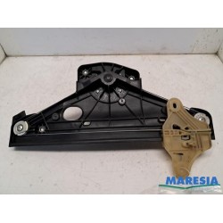 Renault - Clio - Rear door window mechanism 4-door, right