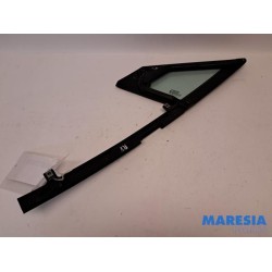 Renault - Clio - Quarter light, front right