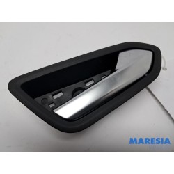 Renault - Clio - Front door handle 4-door, right