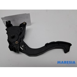 Renault - Clio - Throttle pedal position sensor