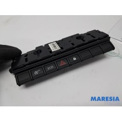 Renault - Clio - Panic lighting switch