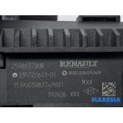 Renault - Clio - AIH headlight switch
