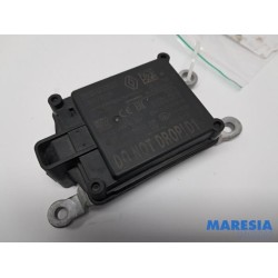 Renault - Clio - Radar sensor