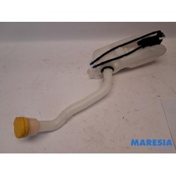 Renault - ZOE - Front windscreen washer reservoir