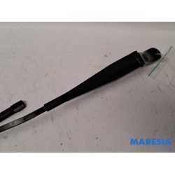 Renault - ZOE - Front wiper arm