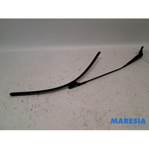 Renault - ZOE - Front wiper arm
