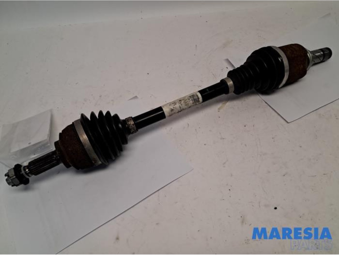 Renault - ZOE - Front drive shaft, left