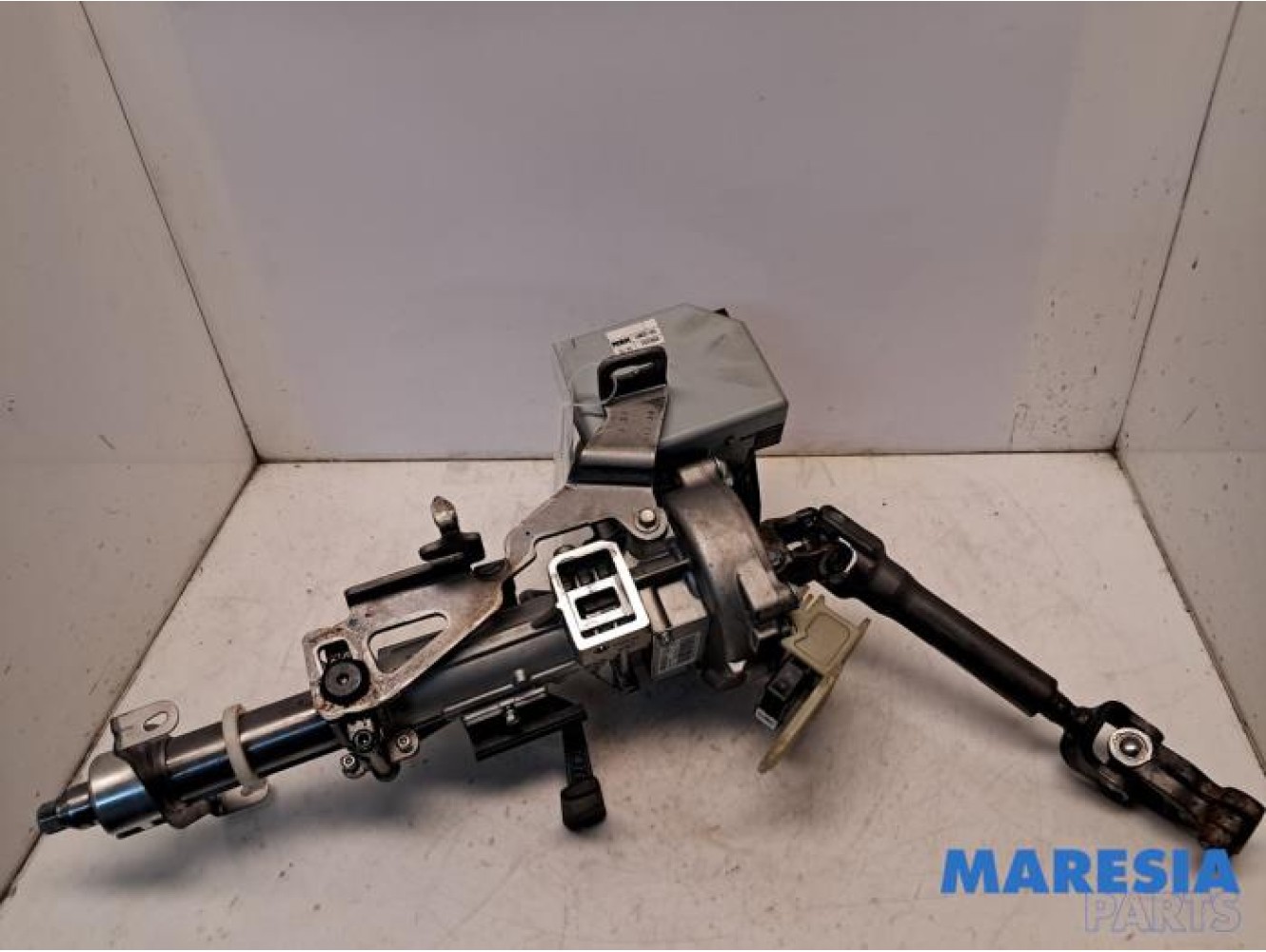 Renault - ZOE - Steering column housing