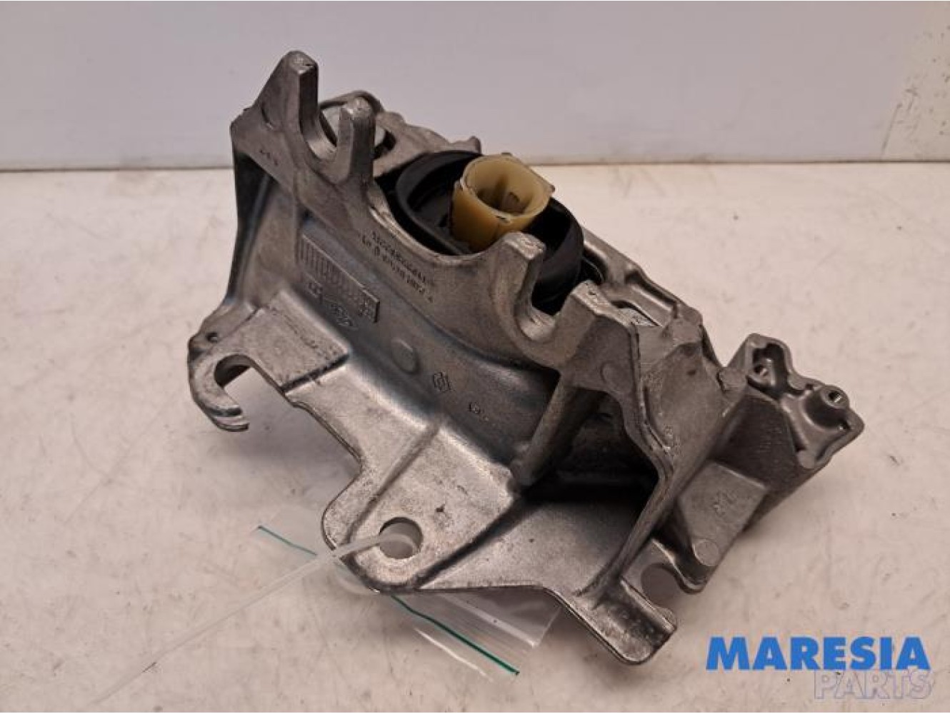 Renault - ZOE - Engine mount